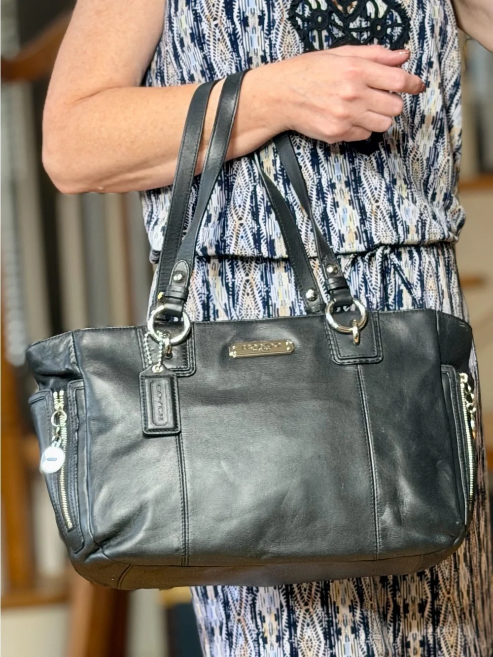 Coach Classic 2012 Black Leather Gallery East West Tote Bag